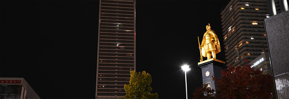 JR岐阜駅前信長像の画像